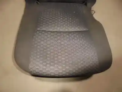 Автозапчастина б/у задні праві сидіння для toyota verso (_r2_) 2.0 d-4d (aur20_) посилання на oem iam   