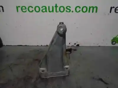 Pezzo di ricambio per auto di seconda mano supporto motore destro per mercedes-benz vito (w639) basic, combi 2.1 cdi riferimenti oem iam a6462230804