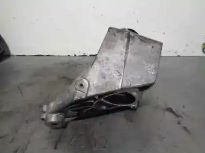 Second-hand car spare part engine support for mercedes-benz vito (w639) basic, combi 2.1 cdi oem iam references a64622300104  