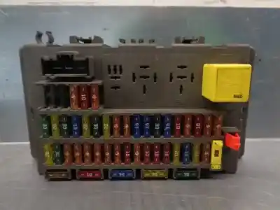 Peça sobressalente para automóvel em segunda mão caixa de fusíveis e relés por mg serie 75 (rj) 2.0 v6 24v cat referências oem iam yqe103138