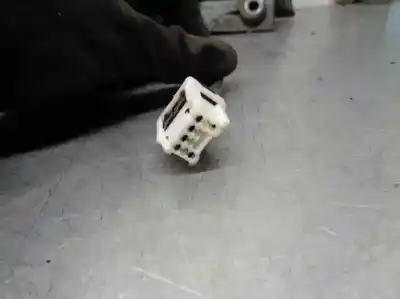 Second-hand car spare part left tailgate light for nissan note (e11e) 1.4 cat oem iam references 265559u000  