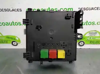 Second-hand car spare part FUSE BOX UNIT for OPEL VECTRA C BERLINA  OEM IAM references 13205780  519168009