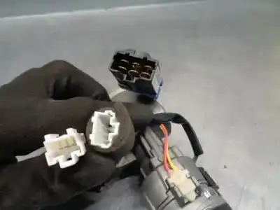 Автозапчастина б/у стартер для ssangyong korando (ck) 2.0 e-xdi посилання на oem iam 8697034001  