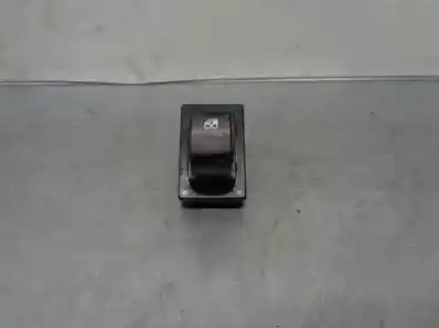 Автозапчасти б/у выключатель переднего правого окна за kia cee´d (jd) 1.6 crdi 128 ссылки oem iam 935751h100