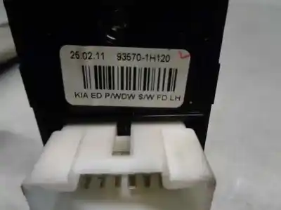 Автозапчасти б/у выключатель левого переднего окна за kia cee´d (jd) 1.6 crdi 128 ссылки oem iam 935701h120  