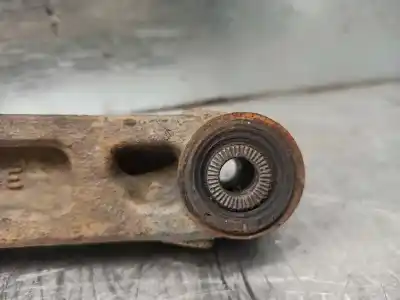 Автозапчастина б/у передній правий нижний рычаг підвіски для suzuki ignis rm (mh) 1.5 cat 99 cv / 73 kw посилання на oem iam 4520085e00  