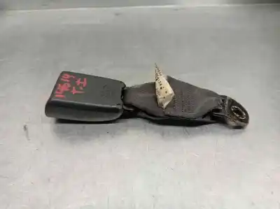 Second-hand car spare part seat belt buckle for suzuki ignis rm (mh) 1.5 cat 99 cv / 73 kw oem iam references 8490686g0