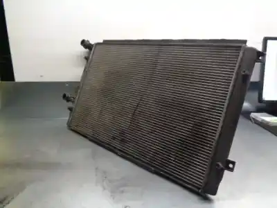Автозапчастина б/у водяний радіатор для audi a3 (8p) 1.9 tdi ambiente посилання на oem iam 1k0121251at  