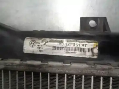 Автозапчастина б/у водяний радіатор для audi a3 (8p) 1.9 tdi ambiente посилання на oem iam 1k0121251at  
