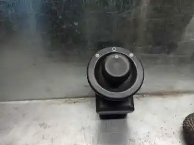 Second-hand car spare part rearview side mirror switch for renault clio ii fase ii (b/cb0) 1.4 16v oem iam references 7700429992c