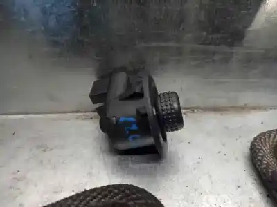 Second-hand car spare part rearview side mirror switch for renault clio ii fase ii (b/cb0) 1.4 16v oem iam references 7700429992c  