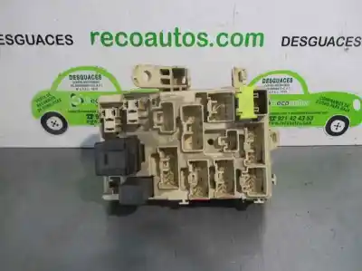 Second-hand car spare part FUSE BOX UNIT for TOYOTA HILUX (KUN)  OEM IAM references 8264135220  0689002670