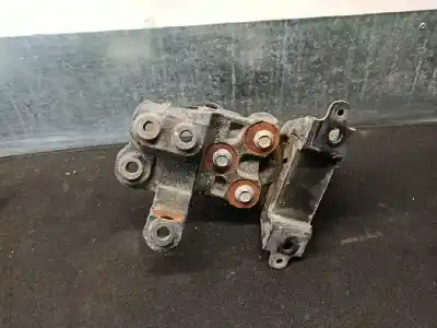 Second-hand car spare part engine support for citroen c1 1.0 cat (384f) oem iam references 1813j6  