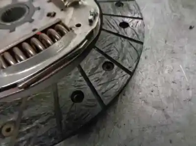 Peça sobressalente para automóvel em segunda mão kit de embreagem por renault clio iii 1.5 dci diesel referências oem iam 301016758r  