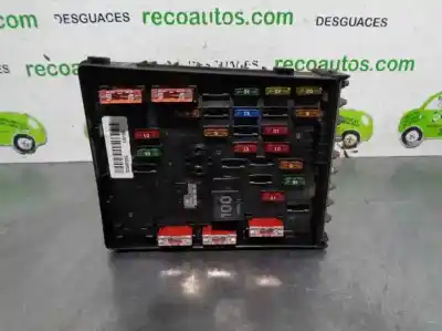 İkinci el araba yedek parçası RÖLE/SIGORTA KUTUSU için VOLKSWAGEN PASSAT BERLINA (3C2)  OEM IAM referansları 3C0937125  