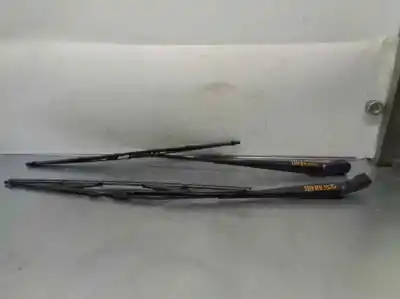 Second-hand car spare part front right windshield wiper arm for dacia sandero 1.6 cat oem iam references 