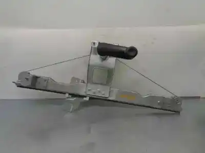Second-hand car spare part passenger side right window regulator for dacia sandero 1.6 cat oem iam references 8200773825