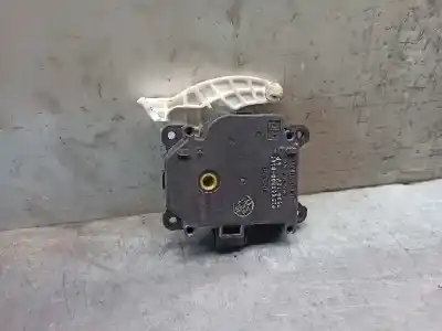 Piesă de schimb auto la mâna a doua Ventilator habitaclu încalzire pentru TOYOTA PRIUS (NHW30)  Referințe OEM IAM 2727008083  0638000181
