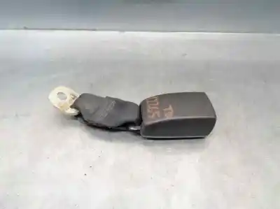 Tweedehands auto-onderdeel riemhaak rechts achter voor citroen c1 1.0 cat (384f) oem iam-referenties e034501