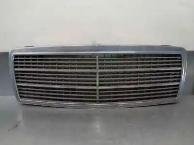 Peça sobressalente para automóvel em segunda mão GRELHA FRONTAL por MERCEDES-BENZ CLASE C (W202) BERLINA  Referências OEM IAM   