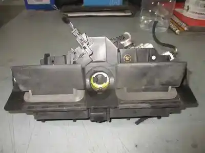 Second-hand car spare part tailgate back door handle for audi allroad quattro (4b5) 2.5 tdi (132kw) oem iam references 8d9827565