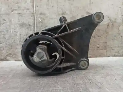 Second-hand car spare part front engine support for opel insignia a sedán (g09) 2.0 cdti (69) oem iam references 13227767  