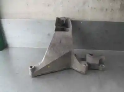 Second-hand car spare part left engine support for bmw serie 3 touring (e46) 2.0 diesel cat oem iam references 67532252211