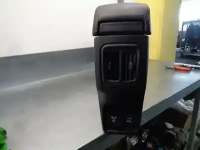 Автозапчасти б/у центральный подлокотник за jeep-viasa compass (mp, m6, mv, m7) 1.3 ссылки oem iam  cesta 11 