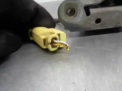 Pièce détachée automobile d'occasion charnière de capot pour citroen c6 (td_) 2.7 hdi références oem iam 9646055780  
