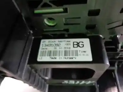 Peça sobressalente para automóvel em segunda mão caixa de fusíveis e relés por opel corsa e (x15) 1.4 (08 68) referências oem iam 13491092  