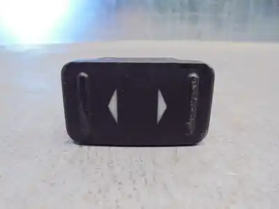 Peça sobressalente para automóvel em segunda mão botão / interruptor elevador vidro traseiro esquerdo por ford s-max (ca1) 1.8 tdci cat 125 cv / 92 kw referências oem iam 6m2t14s29ad