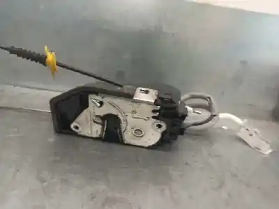 Second-hand car spare part front right door lock for bmw x3 (e83) 3.0 d oem iam references 7036170  