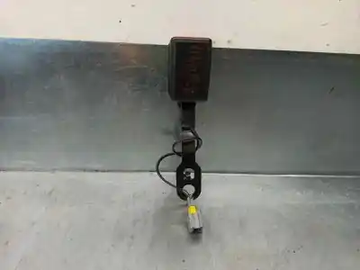 Second-hand car spare part right front seat belt buckle for peugeot 208 1.6 e-hdi fap oem iam references 