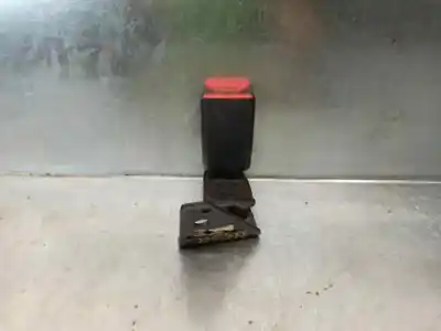 Second-hand car spare part left rear seat belt buckle for peugeot 208 1.6 e-hdi fap oem iam references 32811aeu