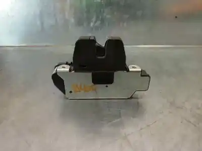 Second-hand car spare part trunk lock for peugeot 208 1.6 e-hdi fap oem iam references 9694648680