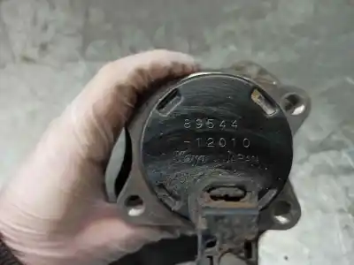 Автозапчасти б/у задняя левая поворотка за toyota yaris (ncp1/nlp1/scp1) 1.4 d-4d linea luna ссылки oem iam 8954412010  