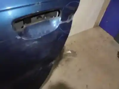 Pezzo di ricambio per auto di seconda mano porta posteriore sinistra per audi a6 allroad c6 (4fh) 3.0 tdi quattro riferimenti oem iam 4f0833052g  