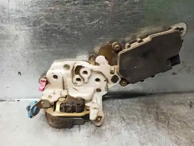 Peça sobressalente para automóvel em segunda mão fechadura da porta dianteira direita por subaru forester s10 (sf) 2.0 cat referências oem iam 62318fc000