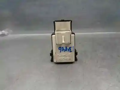 Peça sobressalente para automóvel em segunda mão botão / interruptor elevador vidro dianteiro direito por lexus ls400 (ucf20) básico (ucf 20) referências oem iam 8403050010  