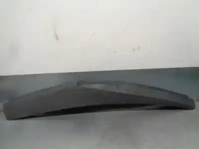 Recambio de automóvil de segunda mano de molduras traseras para dodge caliber 2.0 crd referencias oem iam 0yq83trma  