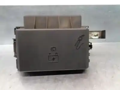 Second-hand car spare part fuse box unit for chrysler 300 c 3.0 crd cat oem iam references 68003895ab