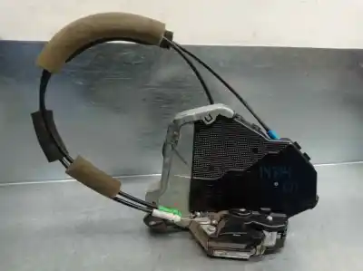 Автозапчасти б/у замок передней правой двери за lexus is 200 (ds2/is2) d-cat ссылки oem iam 6903053090  