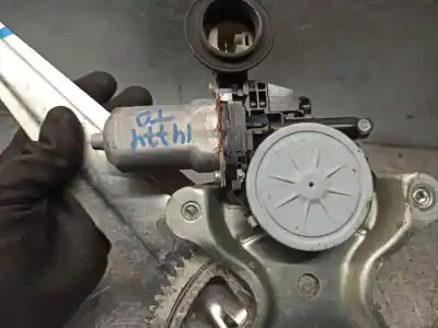 Pièce détachée automobile d'occasion léve glace arrière droit pour lexus is 200 (ds2/is2) d-cat références oem iam 8572058010  