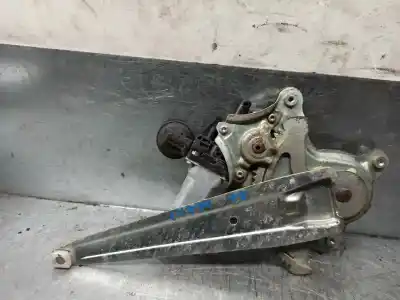 Second-hand car spare part rear left window regulator for lexus is 200 (ds2/is2) d-cat oem iam references 6980422200