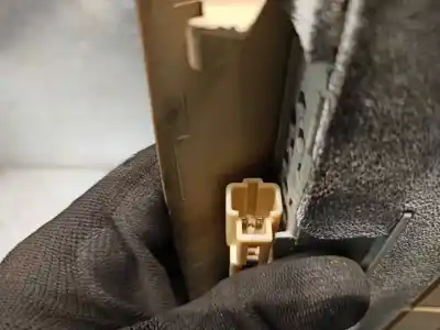 Автозапчастина б/у центральний гампов для lexus is 200 (ds2/is2) d-cat посилання на oem iam 8100653021b0  27878420