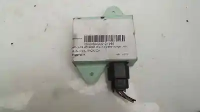 Gebrauchtes Autoersatzteil RELAIS SICHERUNGSKASTEN Multifunktionsrelais zum CHRYSLER VOYAGER (RG)  OEM-IAM-Referenzen P04686798AA  