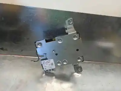 Second-hand car spare part electronic module for audi a3 (8p) 2.0 tdi oem iam references 8p3035225  