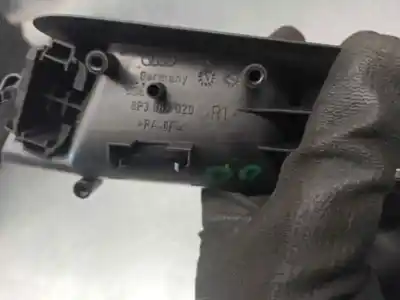 Second-hand car spare part interior right front handle for audi a3 (8p) 2.0 tdi oem iam references 8p3867020  