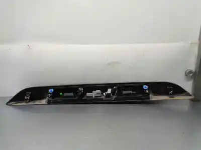 Pièce détachée automobile d'occasion poignée extérieure de coffre / hayon pour dacia duster (hm_) 1.6 sce 115 (hmm1) références oem iam 848101807r  848107242r
