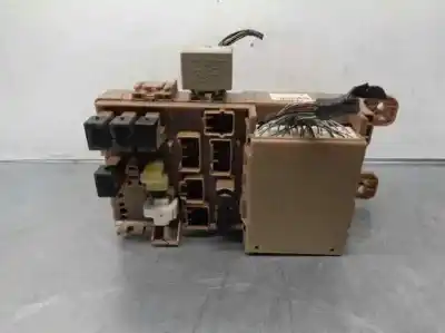 Second-hand car spare part fuse box unit for toyota corolla (_e12_) 2.0 d-4d (cde120_) oem iam references 8264113040  